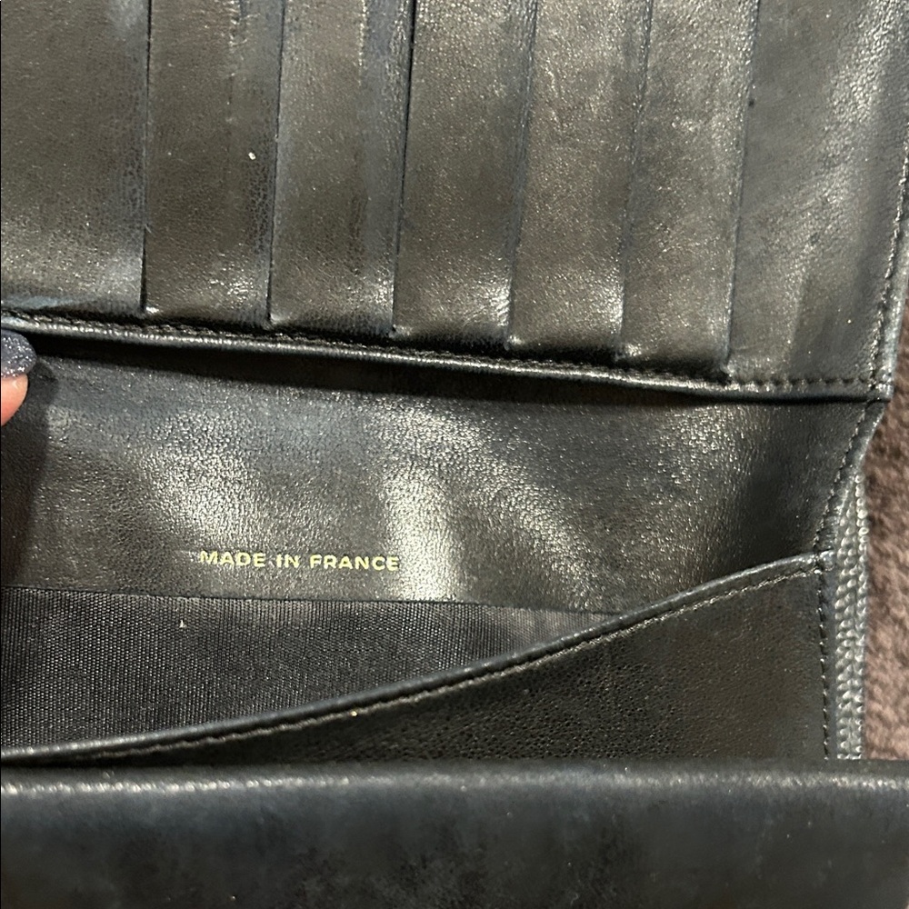 Vintage CHANEL Textured Black Leather Wallet Hologram - Picture 5 of 12